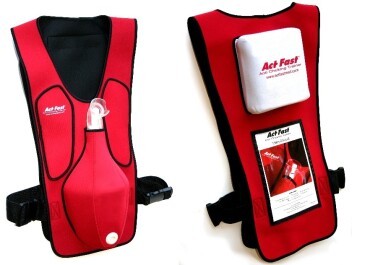 686_red-vests-large