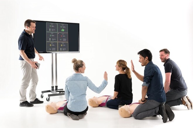 949_laerdal-qcpr-little-anne