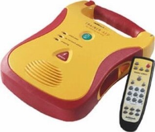 1026_defibtech-lifeline-trainer-groot