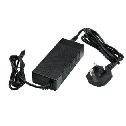 900H Power batterij oplader.jpg